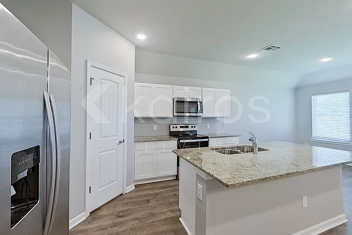 3 bed, 2.0 bath, 1447 sqft, $1,845 — Photo 4