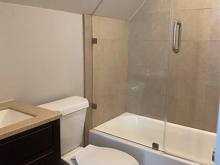 8246 Lanham Ln — Photo 21