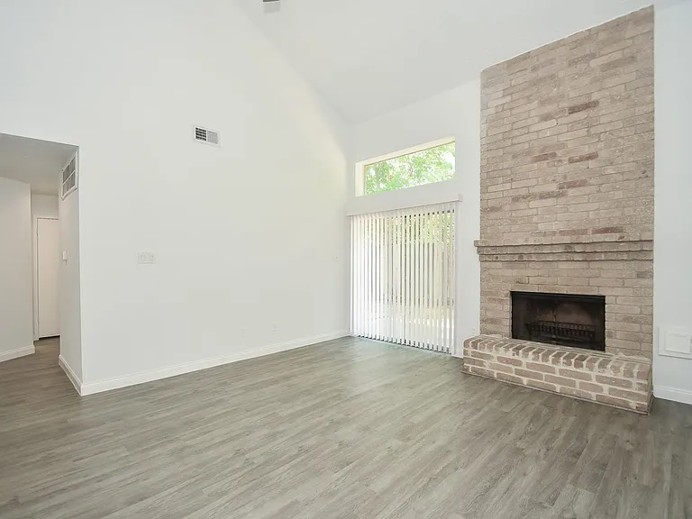 8803 Vinkins Rd — Photo 6
