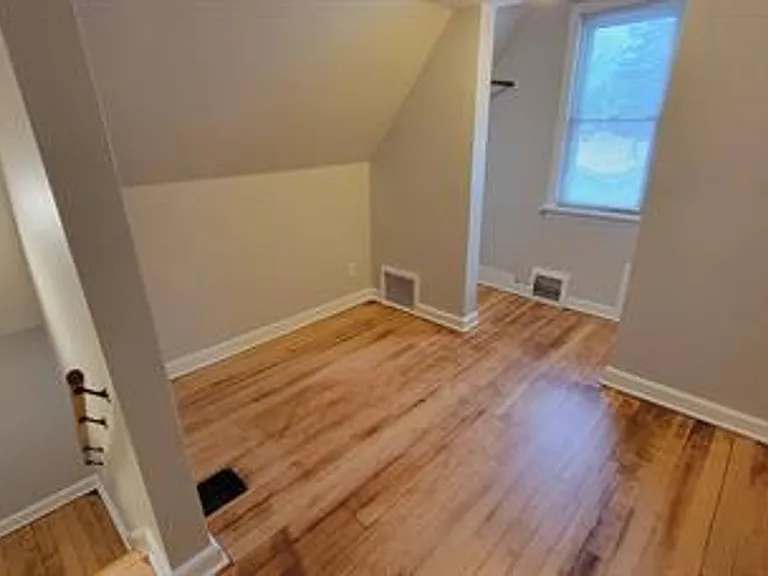 1316 Baxter Ave — Photo 29