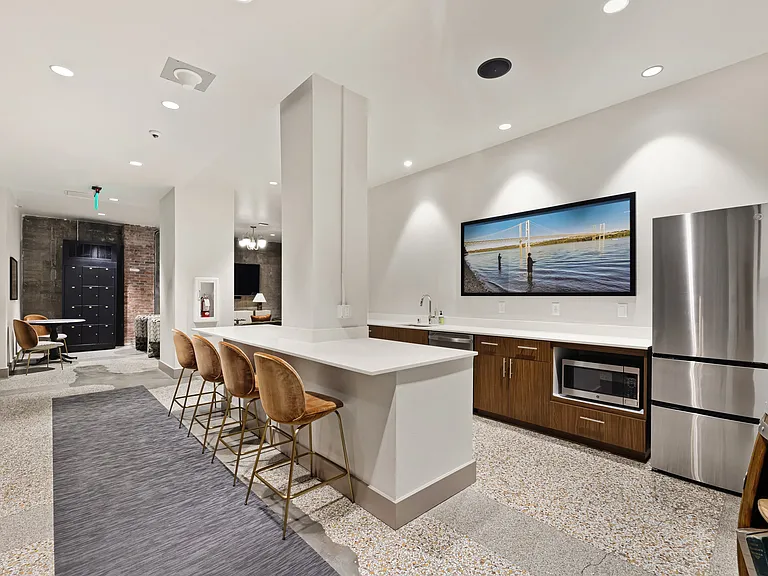 The Astor — Photo 17