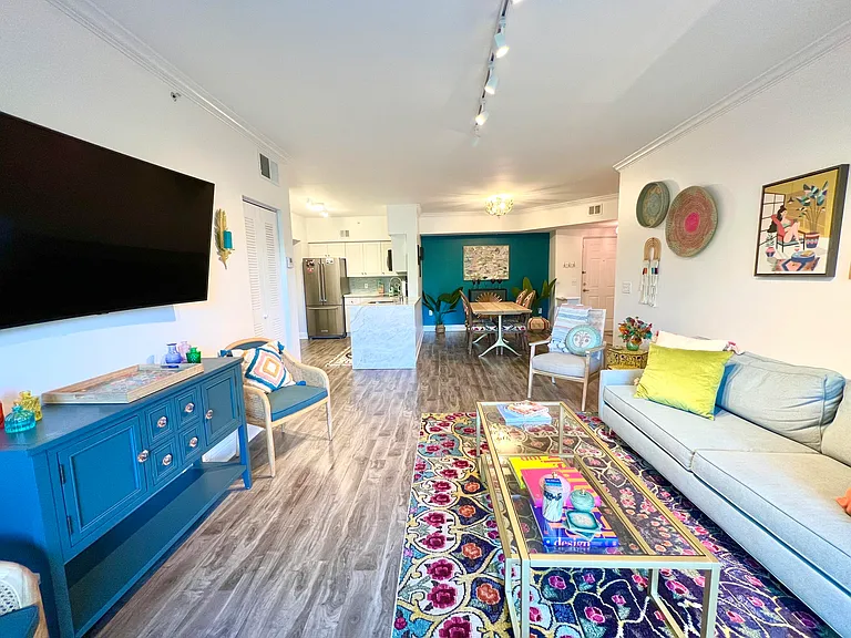 3307 Tuscany Way #3307 — Photo 9