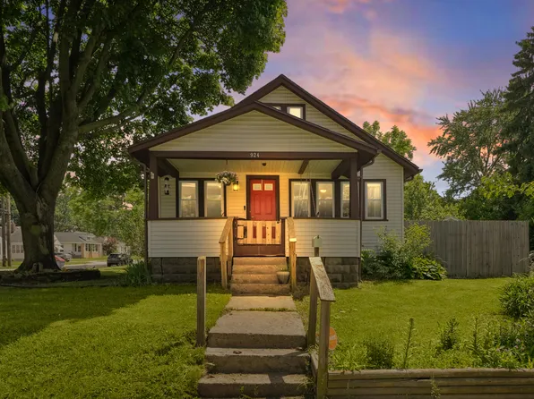 924 Spencer St NE, Grand Rapids, MI 49505