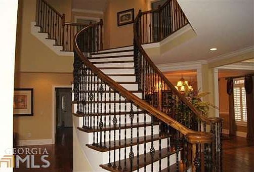 3rd image of 112 Sumner Place Ct