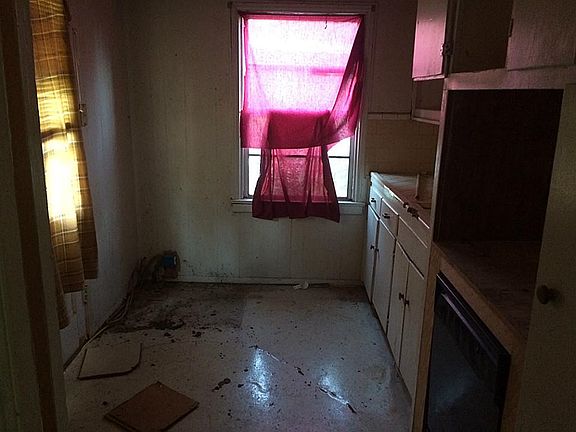 2nd image of 1313 Taylor Ave