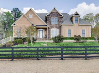 13 Lake Point Dr, Cartersville, GA 30121