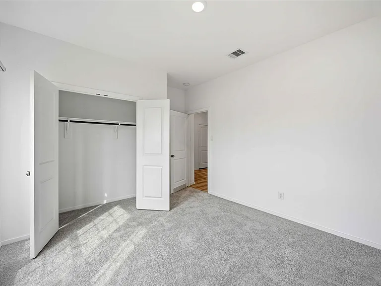 4907 Gentle Creek Ct — Photo 24