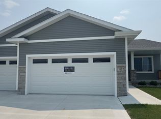 1162 NW Petersen Dr, Waukee, IA 50263