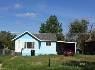 1011 Woodbury St, Miles City, MT 59301