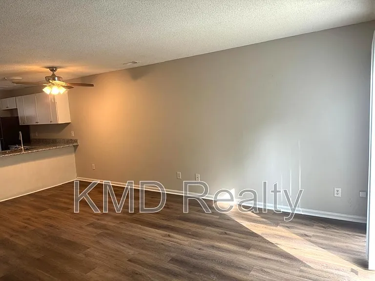 3912 Briarhill Dr #A — Photo 6