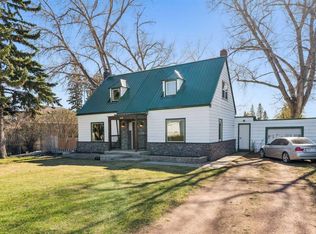 663 E 10th Ave S, Carstairs, AB T0M 0N0