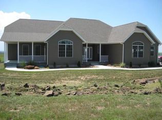 5279 N Hidden Springs Ct, Salina, KS 67401