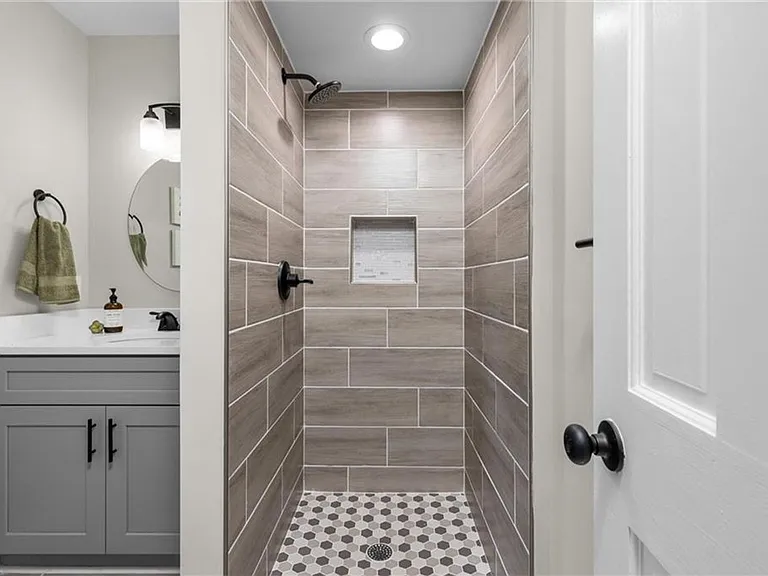 1605 Dey Cove Dr — Photo 12