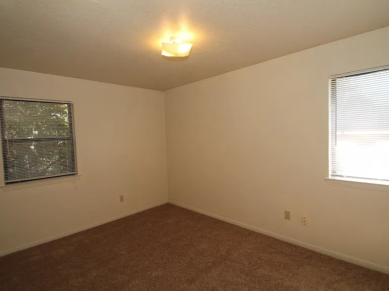 309B Margaret Lee St — Photo 12