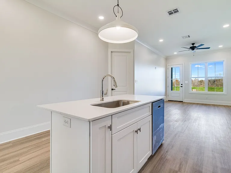 102 Perth Pl — Photo 66