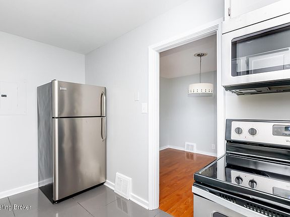 4th image of 1805 Shady Ln Unit 4