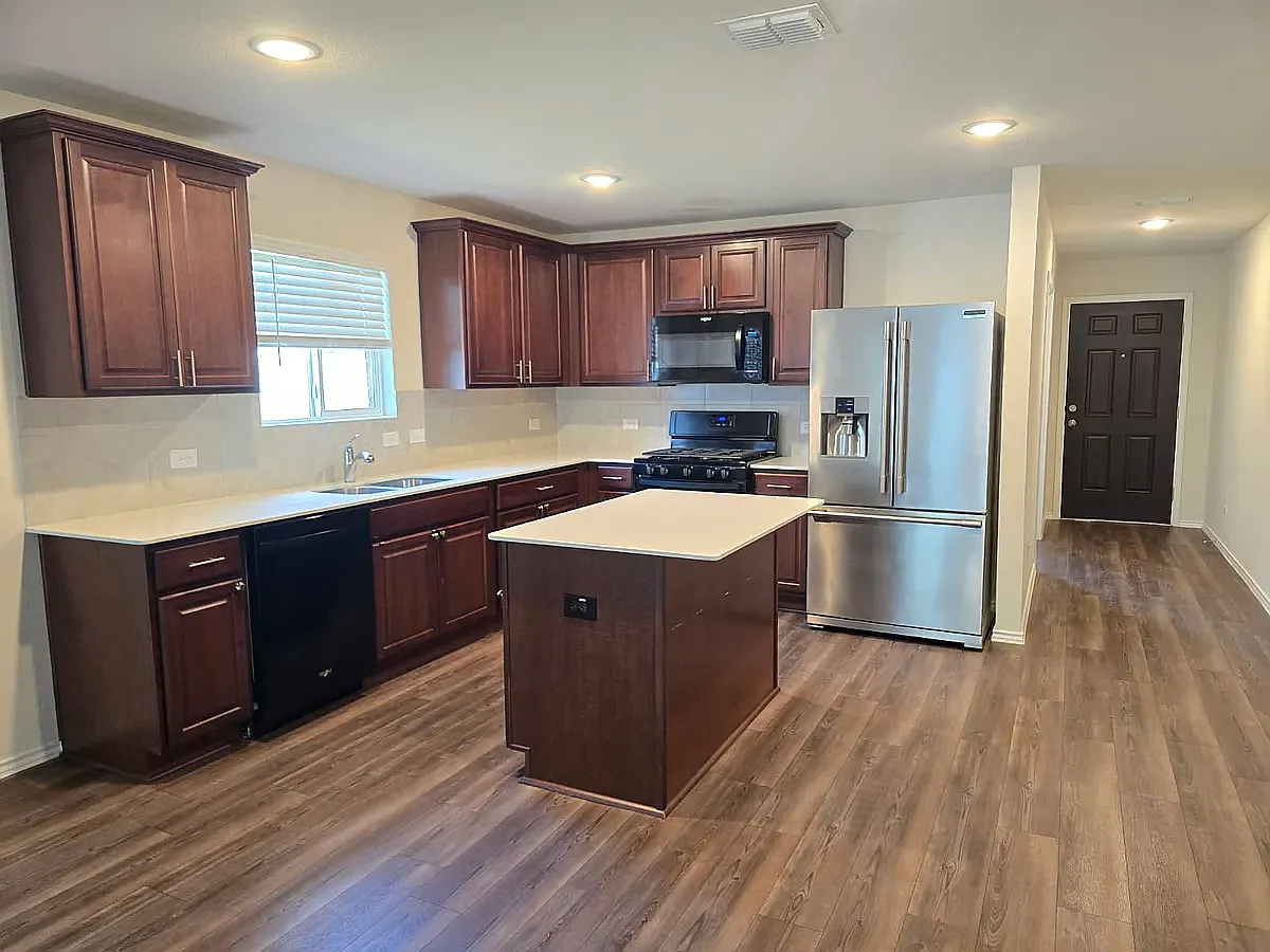 Building Photo - 16029 Pemberly Way