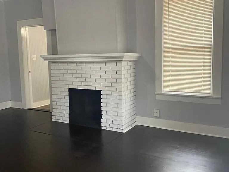 2380 Liberty St — Photo 15