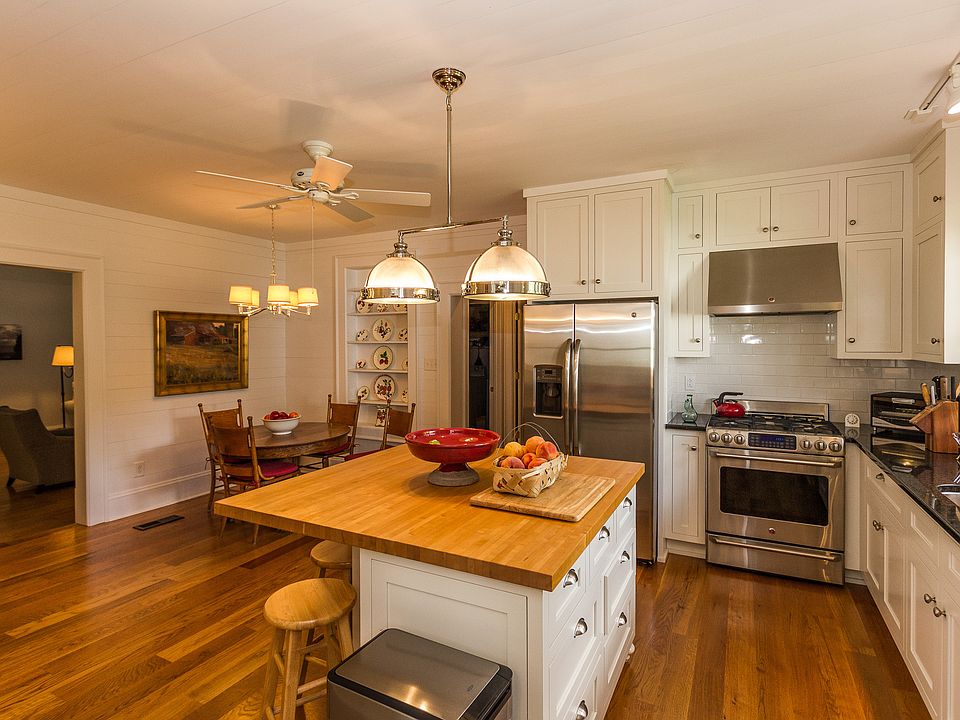 1st image of 410 W College St