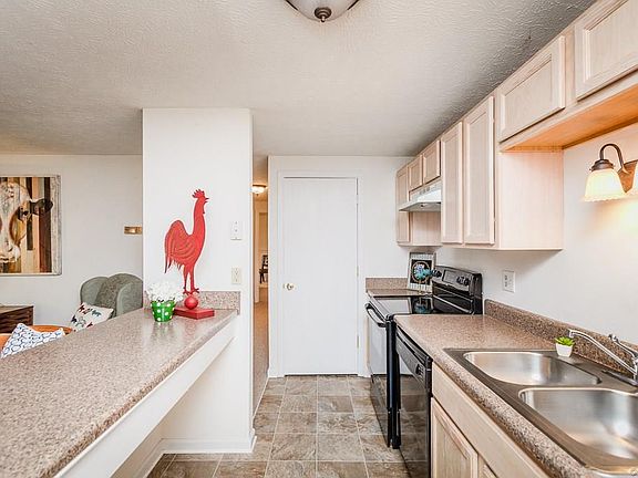 5th image of 9395 London Tower Ct Unit 603