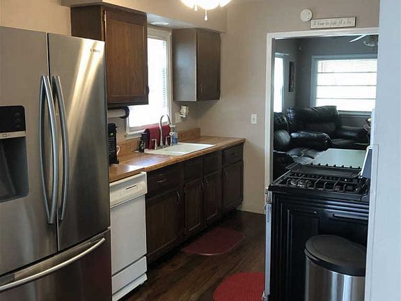 5th image of 4224 Harrison St