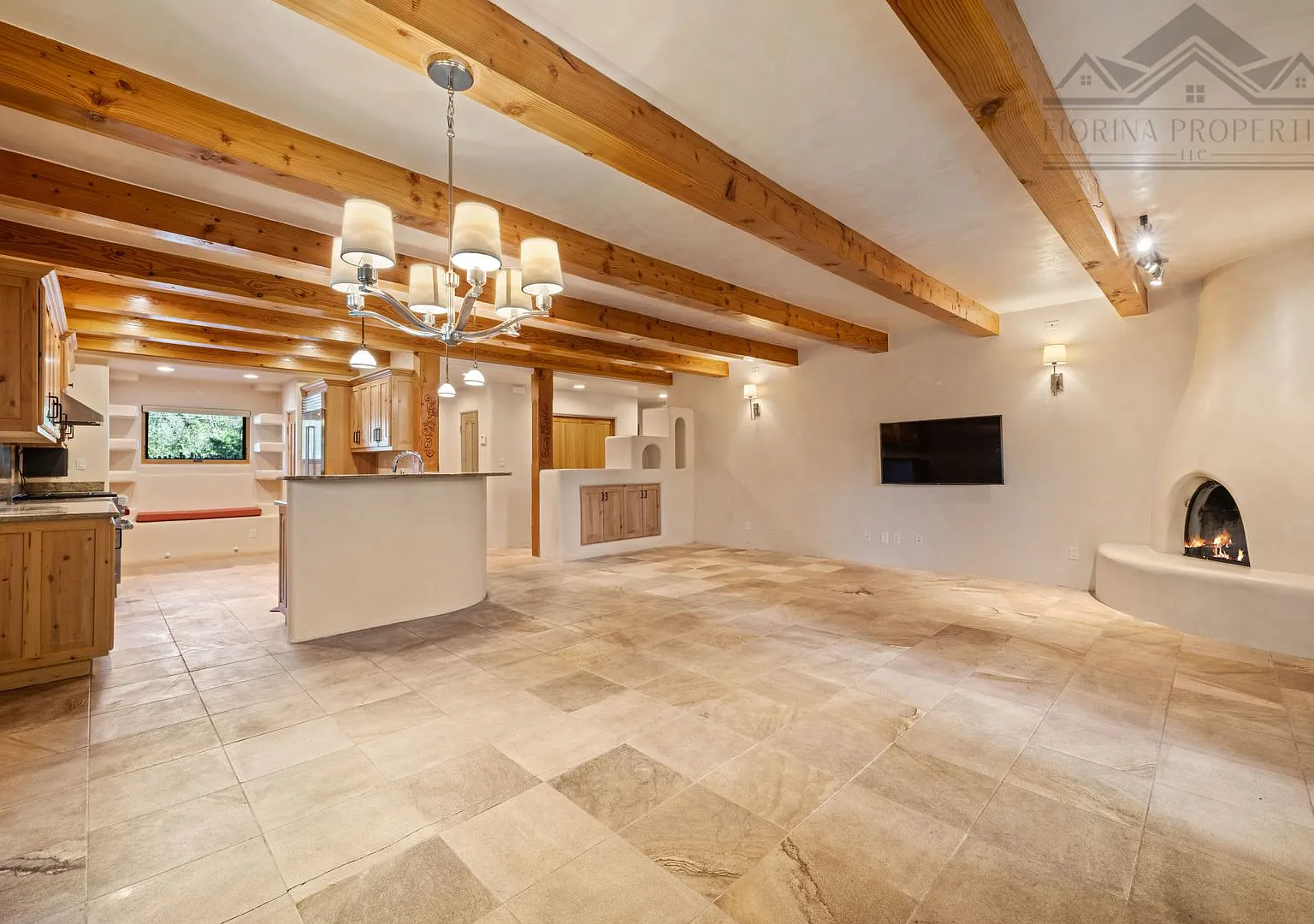 Beautiful Santa Fe Home Just 1.1 Miles from the Plaza — Photo 2