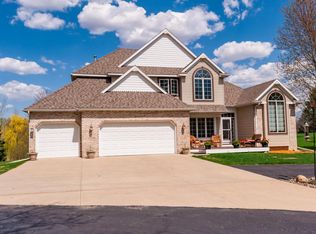 7228 Hollyford Ln NW, Rochester, MN 55901