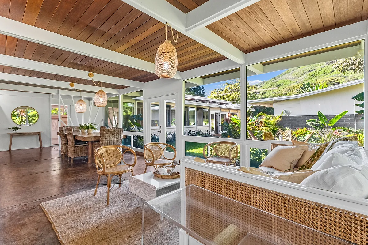 Building Photo - 1311 Mokulua Dr