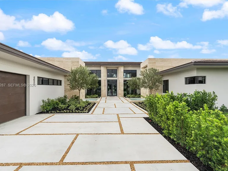 14930 SW 16th Ct — Photo 49