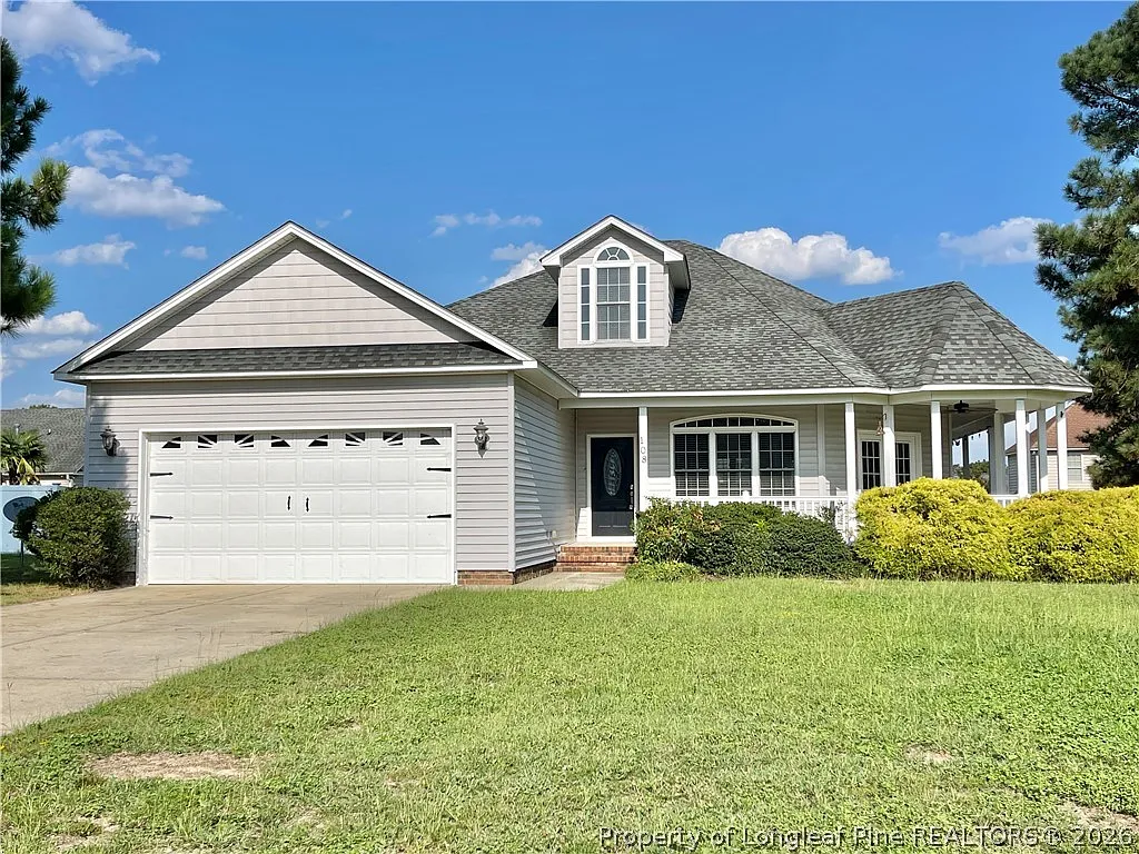 4 bed, 3.0 bath, 2196 sqft, $1,950 — Photo 1