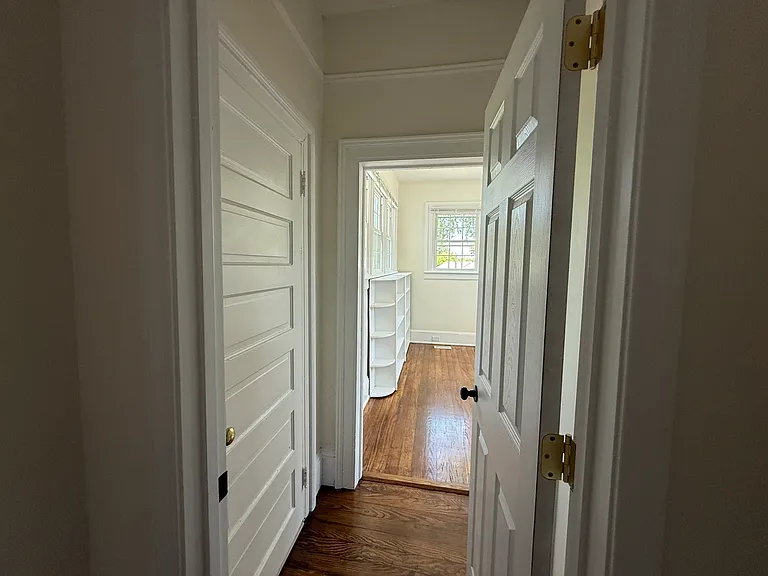 446 Stanley Ave — Photo 11
