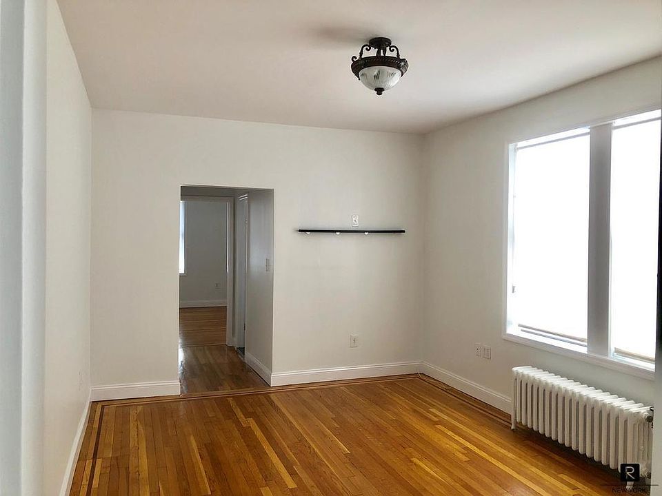 1st image of 6 E 97th St APT 6D