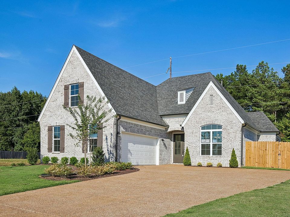 1st image of 85 Ridgefield Dr