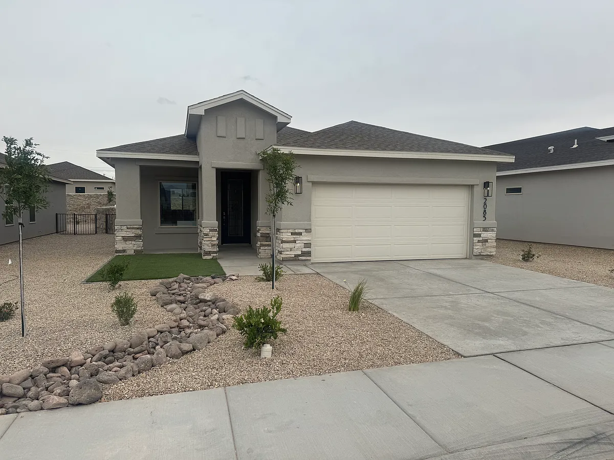 Building Photo - 2085 Meteor Dr