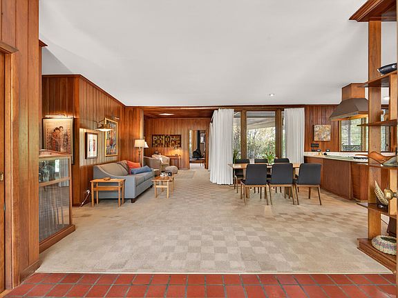 5th image of 300 Monticello Ave