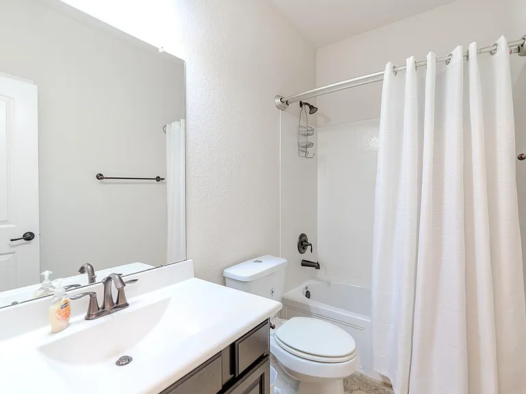 14 Arrowfeather Pl — Photo 31