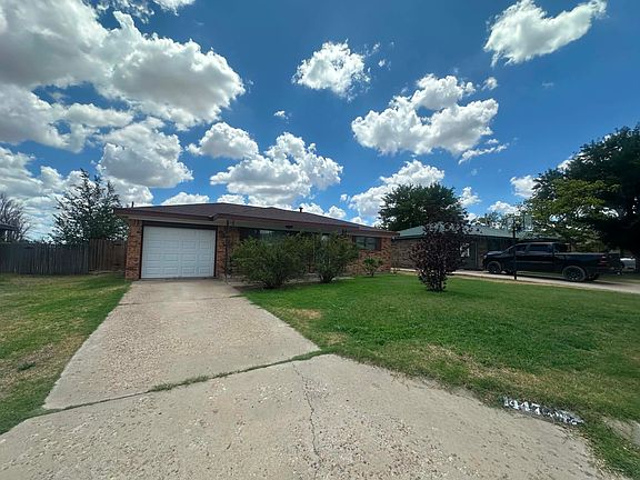 3rd image of 1447 Maple Ave