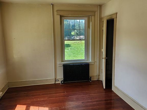 5th image of 26 Weaver Rd