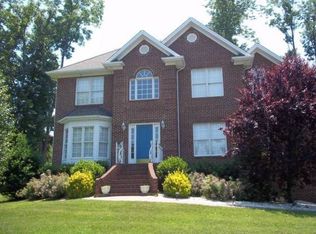 2626 Rivermont Cir, Kingsport, TN 37660