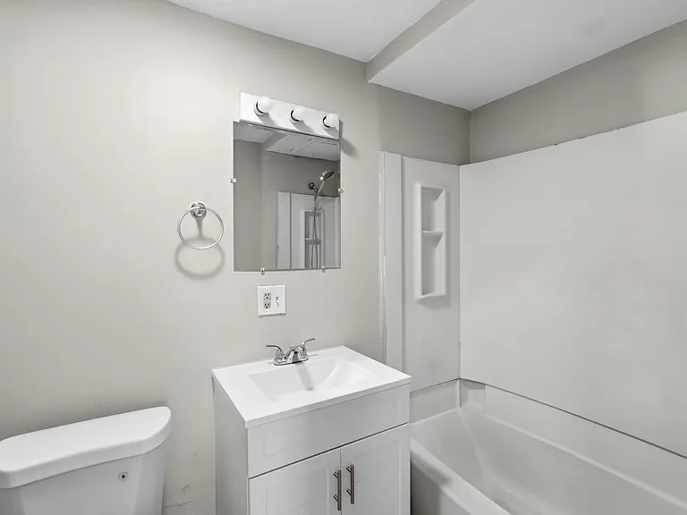 134 Rathbun St #4 — Photo 15