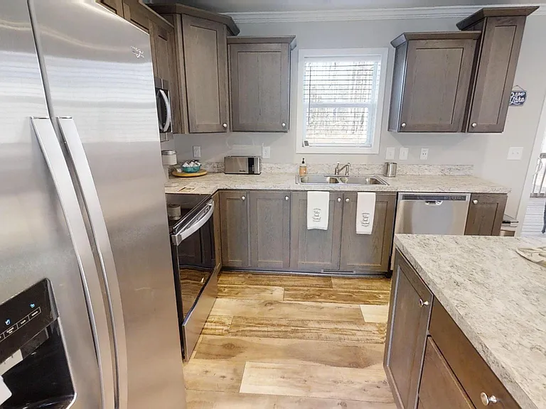 690 Hemlock Loop — Photo 12