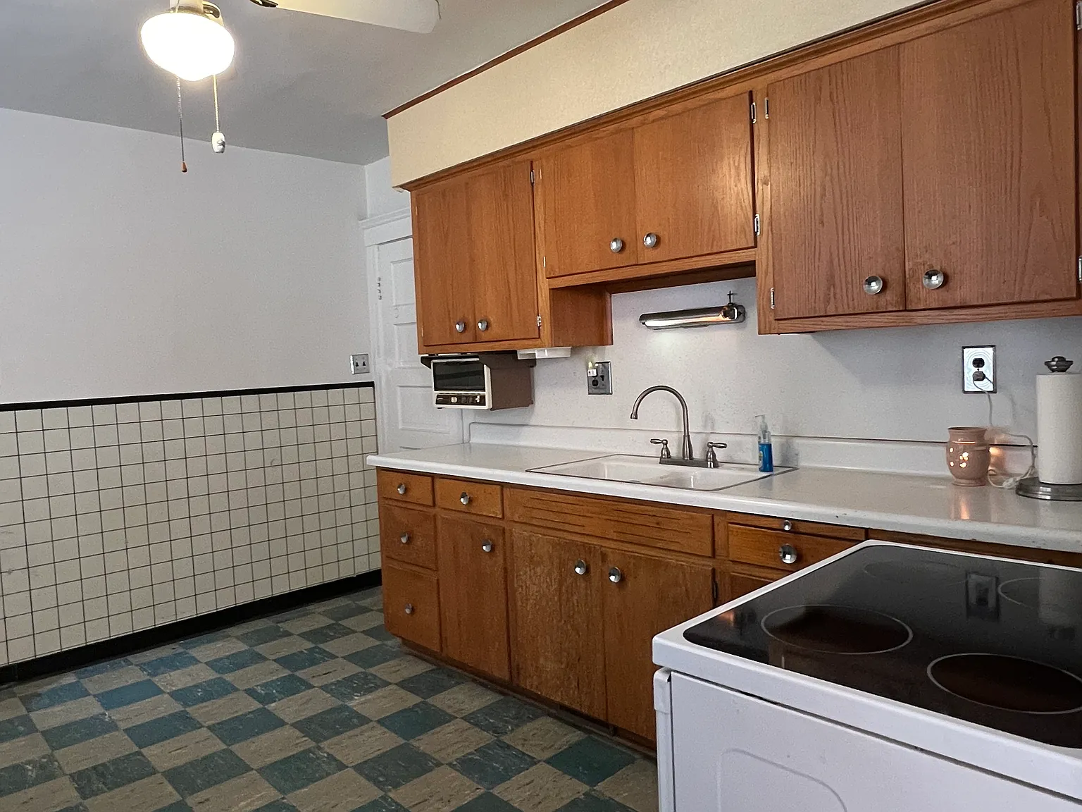 Evaline St, Hamtramck — Photo 3