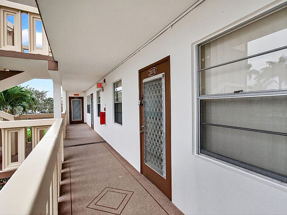 5th image of 2070 Guildford D