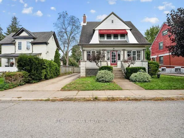 4758 Ryerson Cres, Niagara Falls, ON L2E 1E5