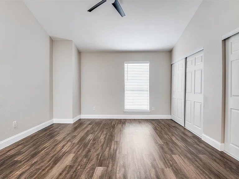 202 Samuel Blvd #C-2 — Photo 14