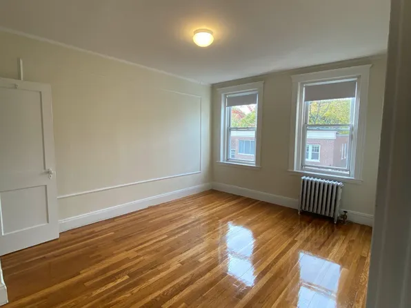 8 Vinal St #21, Brighton, MA 02135