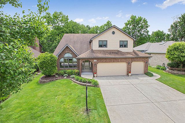 1st image of 13449 W Oakwood Ct