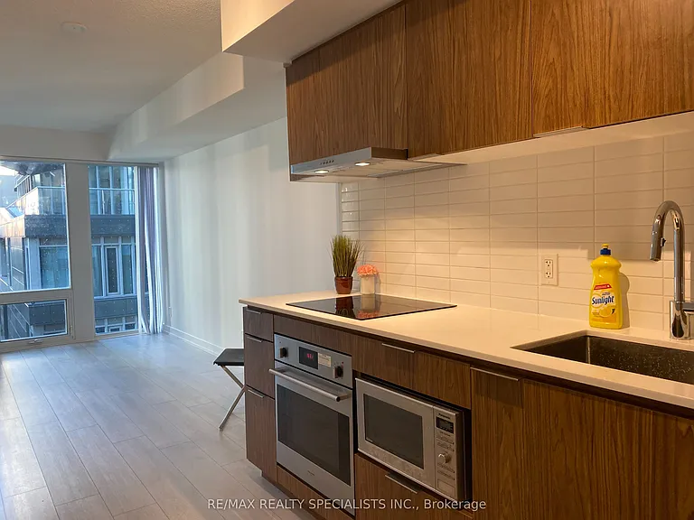 60 Shuter St #319 — Photo 3