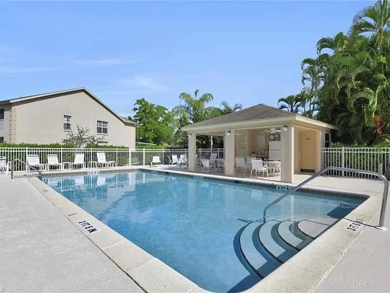 326 Bradstrom Cir #101 — Photo 2