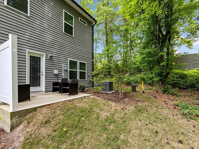812 Star Ridge Dr — Photo 14